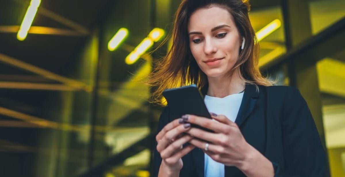 Machine Learning vs Deep Learning